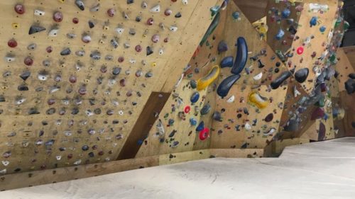 奈良県のクライミング施設「Key bouldering（キーボルダリング）」